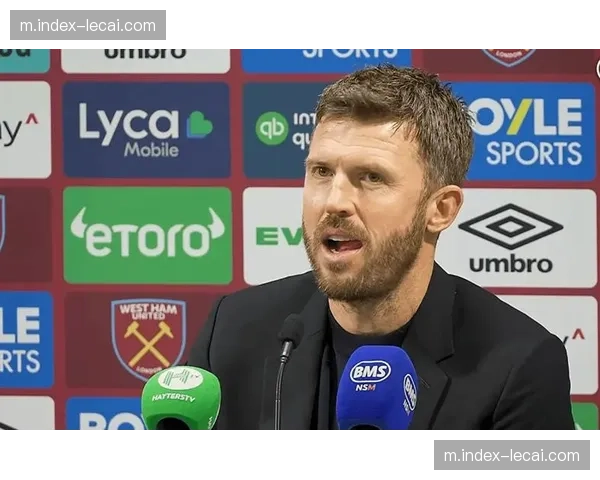 曼联61%控球率逆转水晶宫 卡里克中场调度展现控制力